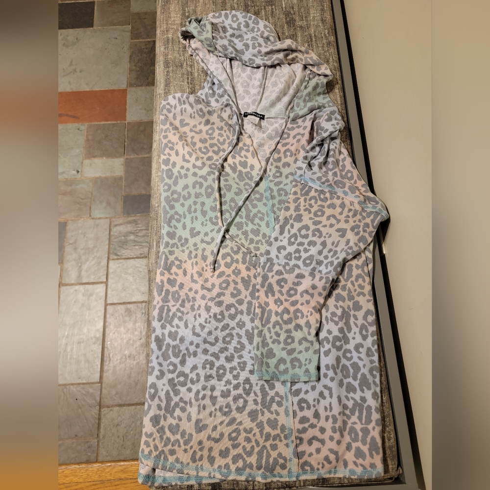Pastel leopard hoodie